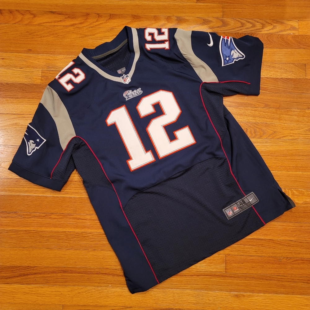 Nike Men's Navy Blue New England Patriots #12 Football Jersey